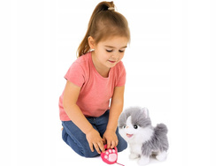 INTERAKTYWNY KOTEK CHODZĄCY NA SMYCZY MIAUCZY RUSZA OGONKIEM BIAŁO-SZARY