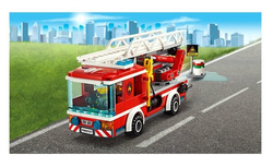 KLOCKI LEGO CITY 214 WÓZ STRAŻACKI Z DRABINĄ 60107