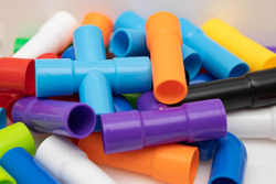 KLOCKI KONSTRUKCYJNE MAŁYCH GENIUSZY KOLOROWE ZŁĄCZKI 112 ELEMENTÓW ASKATO