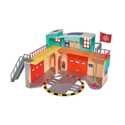 STRAŻAK SAM DUŻA STACJA RATUNKOWA REMIZA I FIGURKA