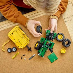  LEGO TECHNIC TRAKTOR ROLNICZY Z PRZYCZEPĄ  JOHN DEERE KLOCKI  42136 