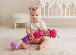 GĄSIENICA ZOSIA Z MIARKĄ GRYZAK MATERIAŁOWY SENSORYCZNY SZELEŚCI JOLLY BABY