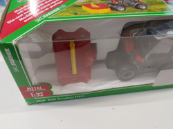 FARMER AEBI TERRATRAC TT211 Z KOSIARKĄ MODEL KOLEKCJONERSKI SIKU 3068