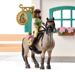 SCHLEICH HORSE CLUB KOŃ KONIK SIODLARNIA STAJENNY FIGURKI AKCESORIA 42591