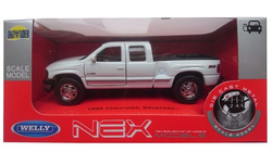 AUTO METALOWE WELLY 1:34 1999 CHEVROLET SILVERADO