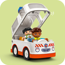 LEGO DUPLO KARETKA Z KIEROWCĄ AMBULANS POGOTOWIE RATOWNIK DUŻE KLOCKI 10447