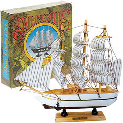 STATEK OKRĘT ŻAGLOWIEC ŁÓDŹ CONFECTION MODEL KOLEKCJONERSKI ZŁOŻONY 24x22cm