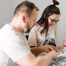 PUZZLE 1000 ELEMENTÓW HIDDEN SHAPES KOCIE WAKACJE UKŁADANKA TREFL 10674