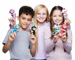 FINGERLINGS INTERAKTYWNA NIEBIESKA MAŁPKA CHARLIE