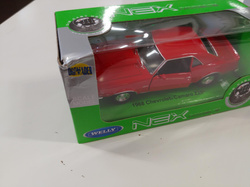 1968 CHEVROLET CAMARO Z28 METALOWY SAMOCHODZIK KOLEKCJONERSKI WELLY 1:34