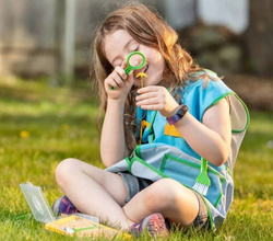 NIEZBĘDNIK MAŁEGO ODKRYWCY BADACZ PRZYRODY 20 ELEMENTÓW MELISSA AND DOUG