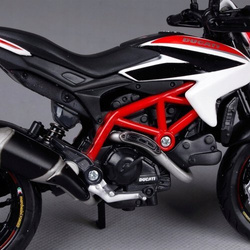 MODEL MOTOCYKL DUCATI HYPERMOTARD SP 2013 1:12 