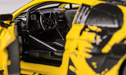 AUDI R8 LMS 2015 BRUCE LEE SAMOCHÓD METALOWY ŚWIATŁO DŹWIĘK NAPĘD 1:32