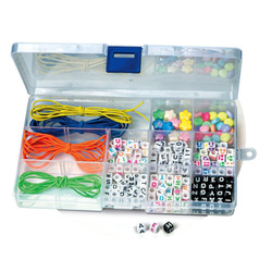 BRANSOLETKI Z WIADOMOŚCIĄ LITERKI DO NAWLEKANIA ZESTAW KREATYWNY CLEMENTONI