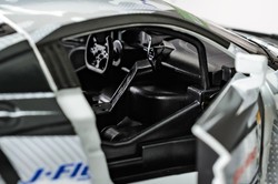 AUDI R8 GT3 2018 AAPE SAMOCHÓD METALOWY POJAZD ŚWIATŁO DŹWIĘK NAPĘD 1:32