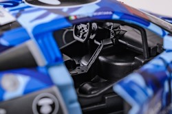 AUDI R8 LMS 2015 AAPE BLUE SAMOCHÓD METALOWY ŚWIATŁO DŹWIĘK NAPĘD 1:32