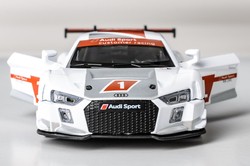 AUDI R8 LMS 2015 BIAŁY SAMOCHÓD METALOWY POJAZD ŚWIATŁO DŹWIĘK NAPĘD 1:32