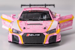 AUDI R8 LMS 2015 EVA RT SAMOCHÓD METALOWY POJAZD ŚWIATŁO DŹWIĘK NAPĘD 1:32