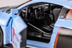 AUDI R8 LMS 2015 NIEBIESKI SAMOCHÓD METALOWY ŚWIATŁO DŹWIĘK NAPĘD 1:32