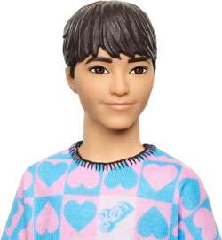 BARBIE KEN LALKA CHŁOPAK BRUNET MODNA BLUZA W SERCA FASHIONISTAS MATTEL