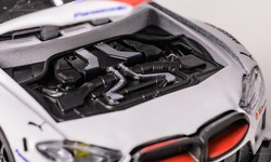 BMW M8 GTE 2018 #81 SAMOCHÓD MODEL METALOWE AUTO ŚWIATŁO DŹWIĘK NAPĘD 1:32