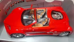 GIUGIARO PRIMA SPEEDSTER BBURAGO DIAMOND COLLECTION 1/18 AUTO CZERWONE