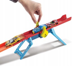 HOT WHEELS TRACK BUILDER AUTKA KASKADERSKIE MATTEL SKRZYNIA PODWÓJNY NAPĘD