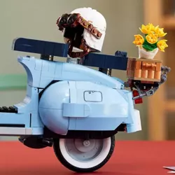 LEGO ICONS SKUTER VESPA 125 1960s 1106 ELEMENTÓW 10298