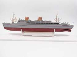 MODEL DO SKLEJANIA STATEK PASAŻERSKO-DROBNICOWY M/S BATORY 1:500 MIRAGE