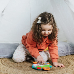 ZRĘCZNY PADZIK VTECH INTERAKTYWNY TREFL EDUKACYJNY UCZY JĘZYKA ANGIELSKIEGO