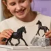 SCHLEICH ŹREBIĘ FRYZYJSKIE KONIK FIGURKA KOLEKCJONERSKA RĘCZNIE MALOWANA